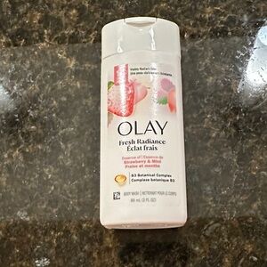 OLAY Fresh Radiance Body Wash with Strawberry and Mint - 3 fl oz New
